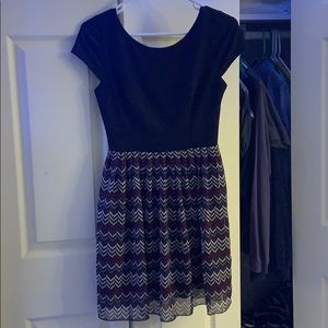 black patterned date dress
